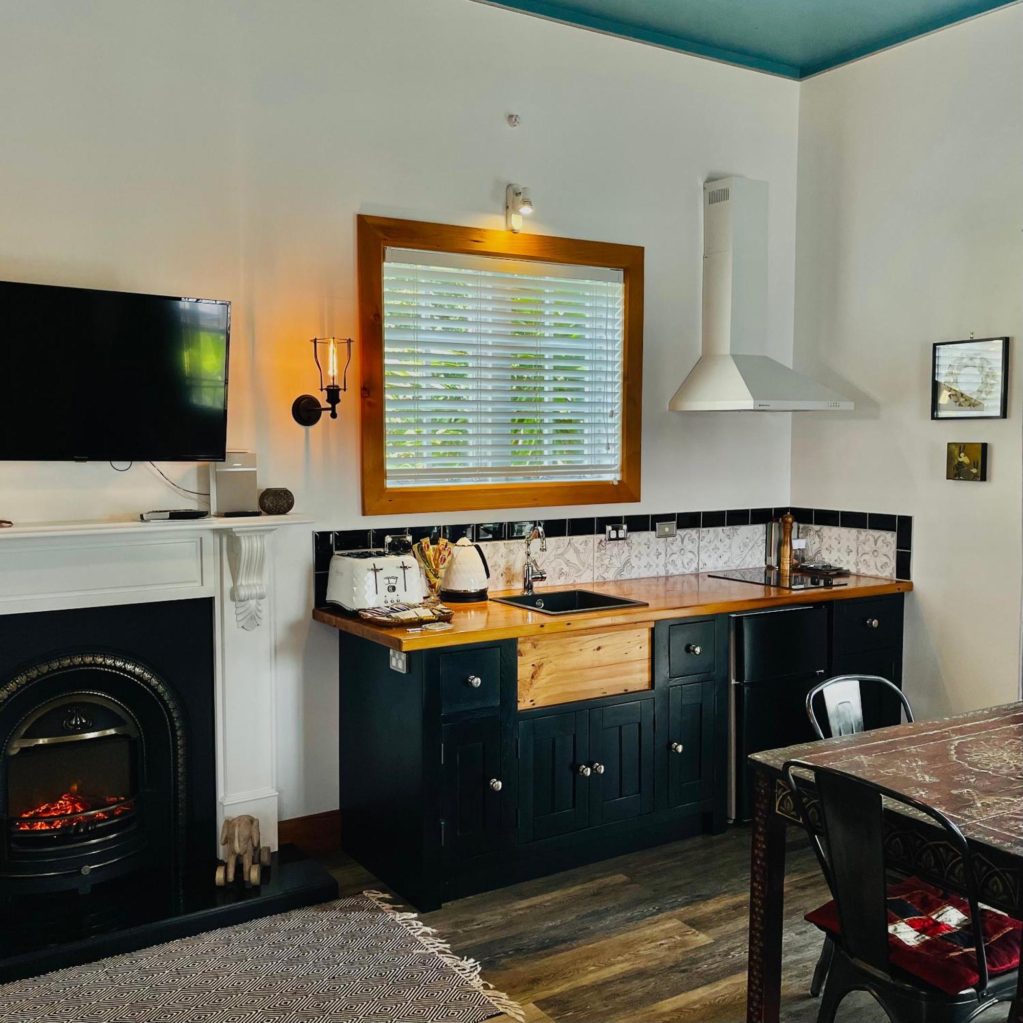 Marriners Luxury Guesthouse Rawene Esterno foto